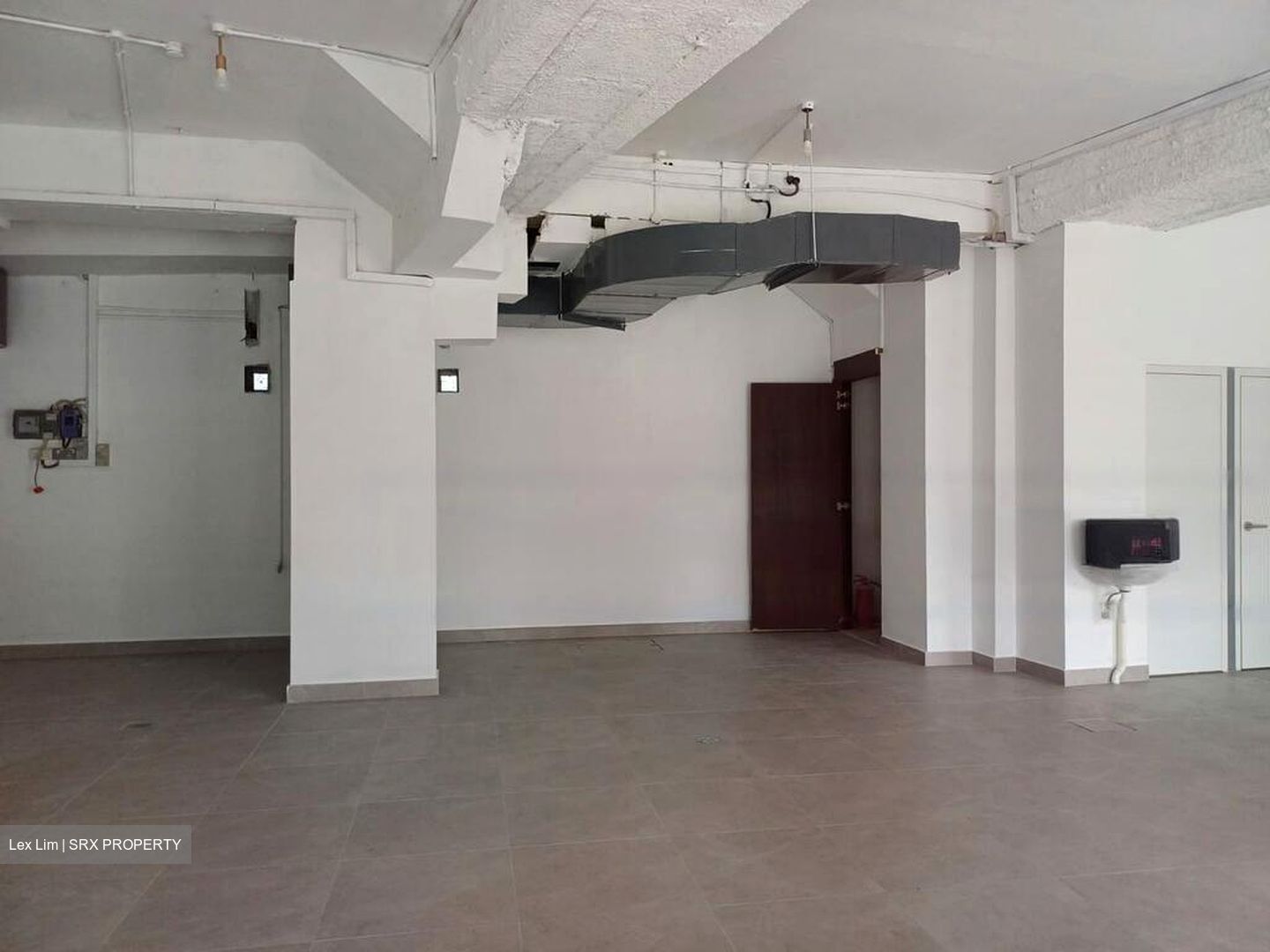 Mackenzie Regency (D9), Retail #458998481